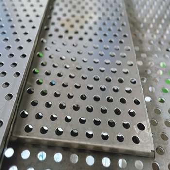 Báo giá uốn, cắt, đục lỗ thép tấm dày 1mm 2mm 3mm 4mm 5mm 6mm 7mm 8mm 10mm...